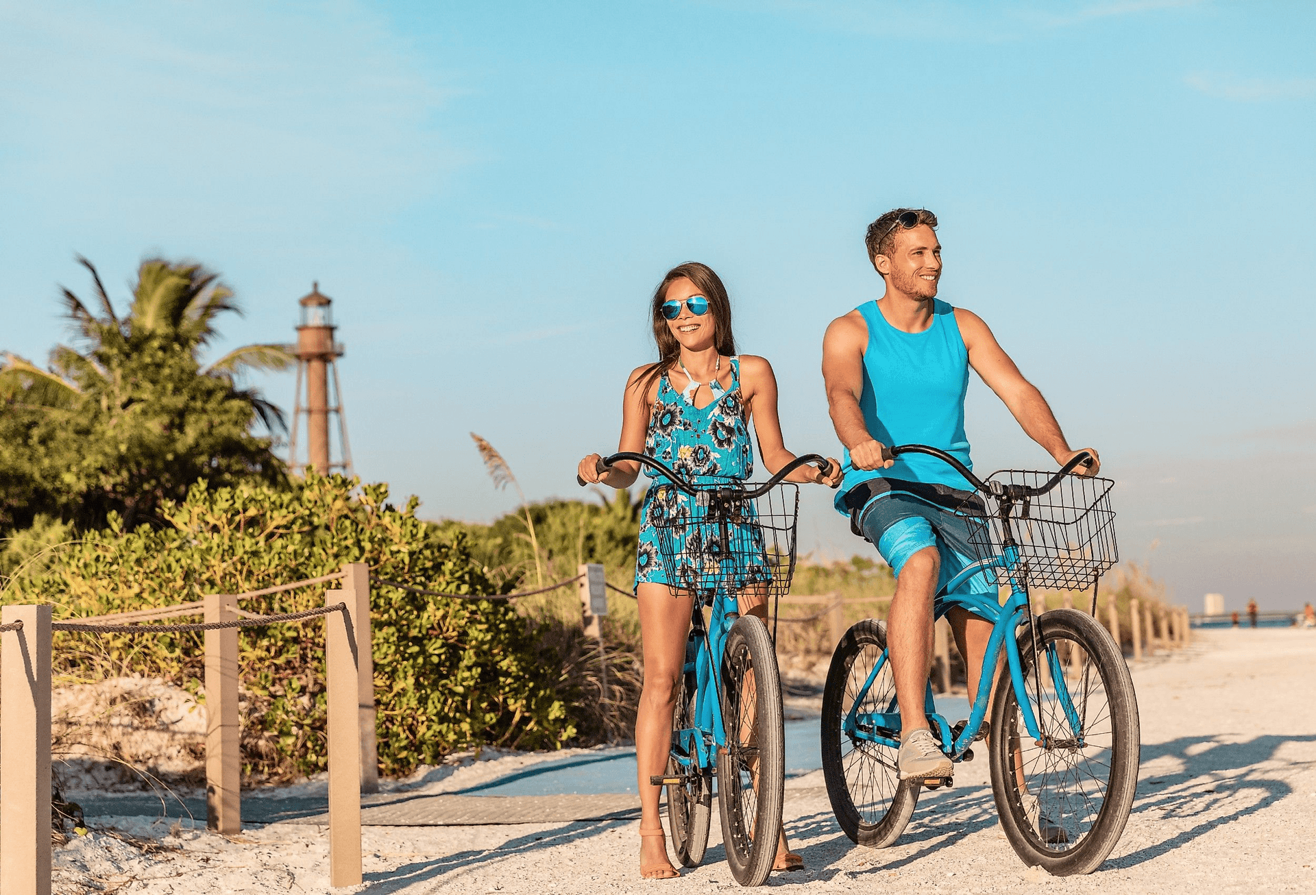 Scenic bike rides along Gulf Boulevard near Treasure Island and Indian Shores beachfront vacation rentals
